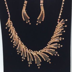 Beautiful Rhinestone Fashion Necklace